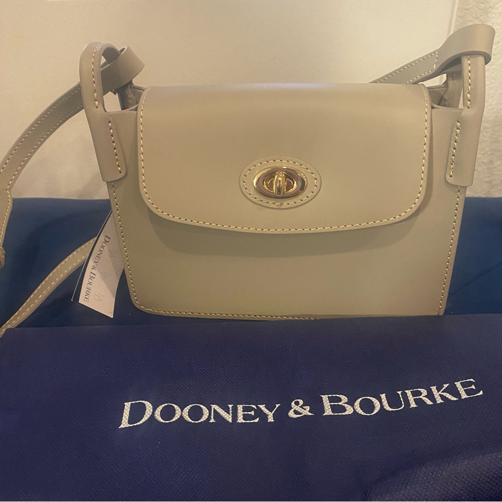 Dooney & Bourke Pinky Crossbody Bag in Dove